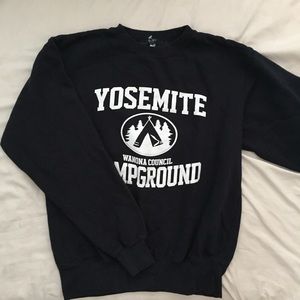 Brandy Melville Navy Yosemite Erica